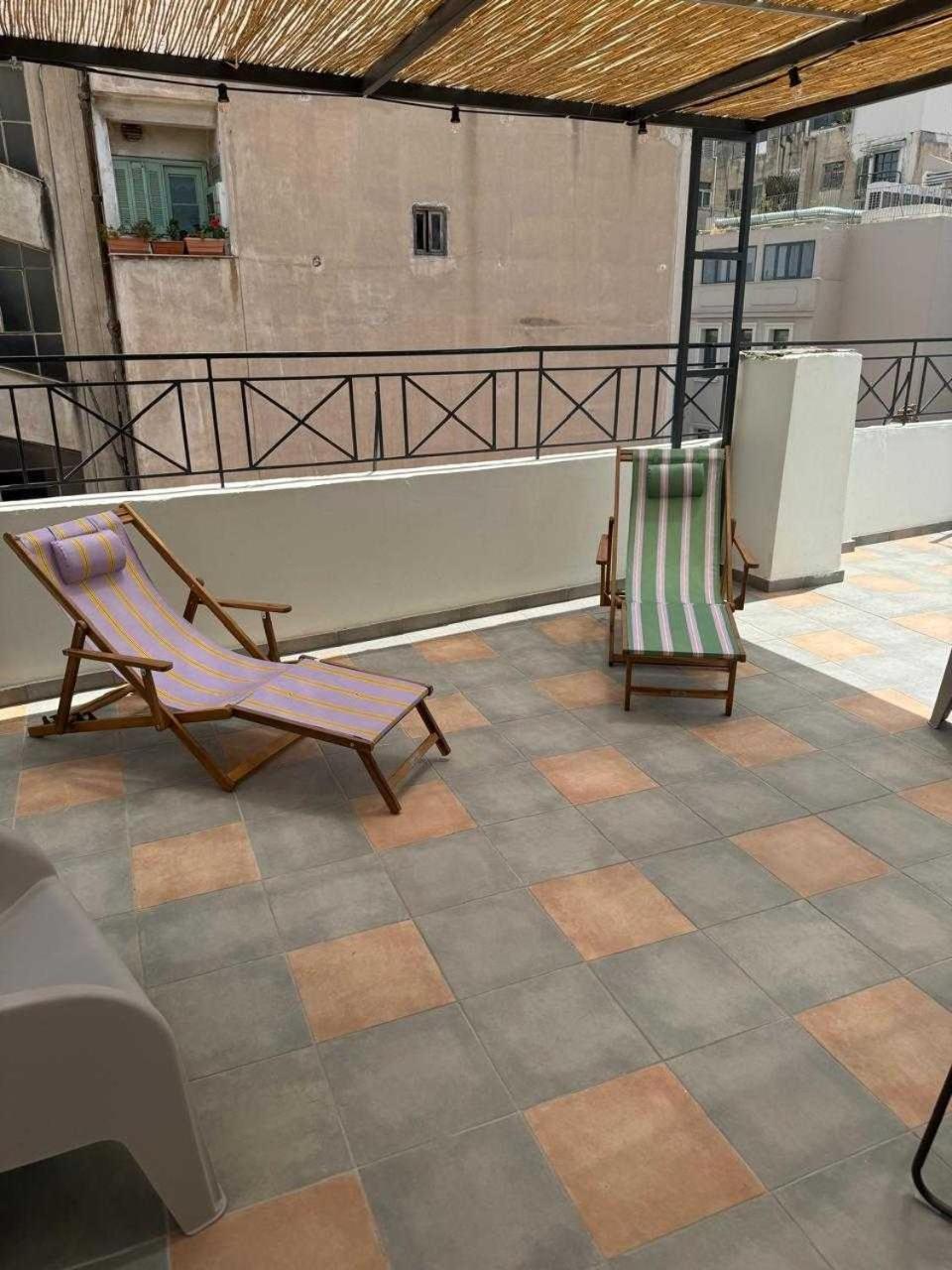 Dogpound Hotel Athen Exterior foto